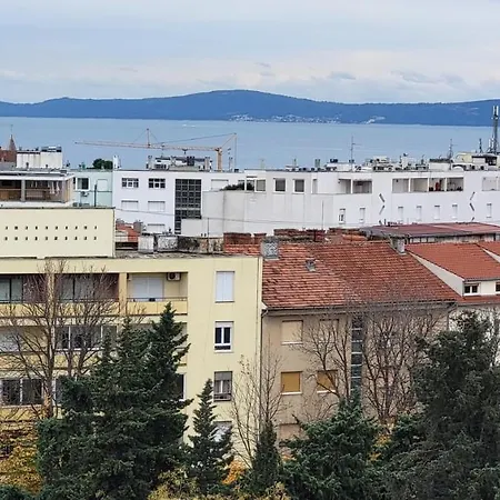 Apartman Ana * Split